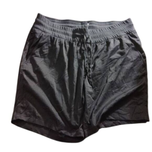 The North Face Black Women's Shorts - Picture 1 of 4